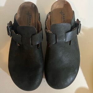 Earthland Gina Women’s Black Clogs Size 8